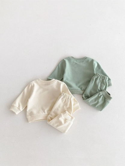 長袖セットアップ ベビーキッズセットアップ 2点セット スウェットシャツ+スウェットパンツ レターロゴプリント 2カラー【mh0006441】