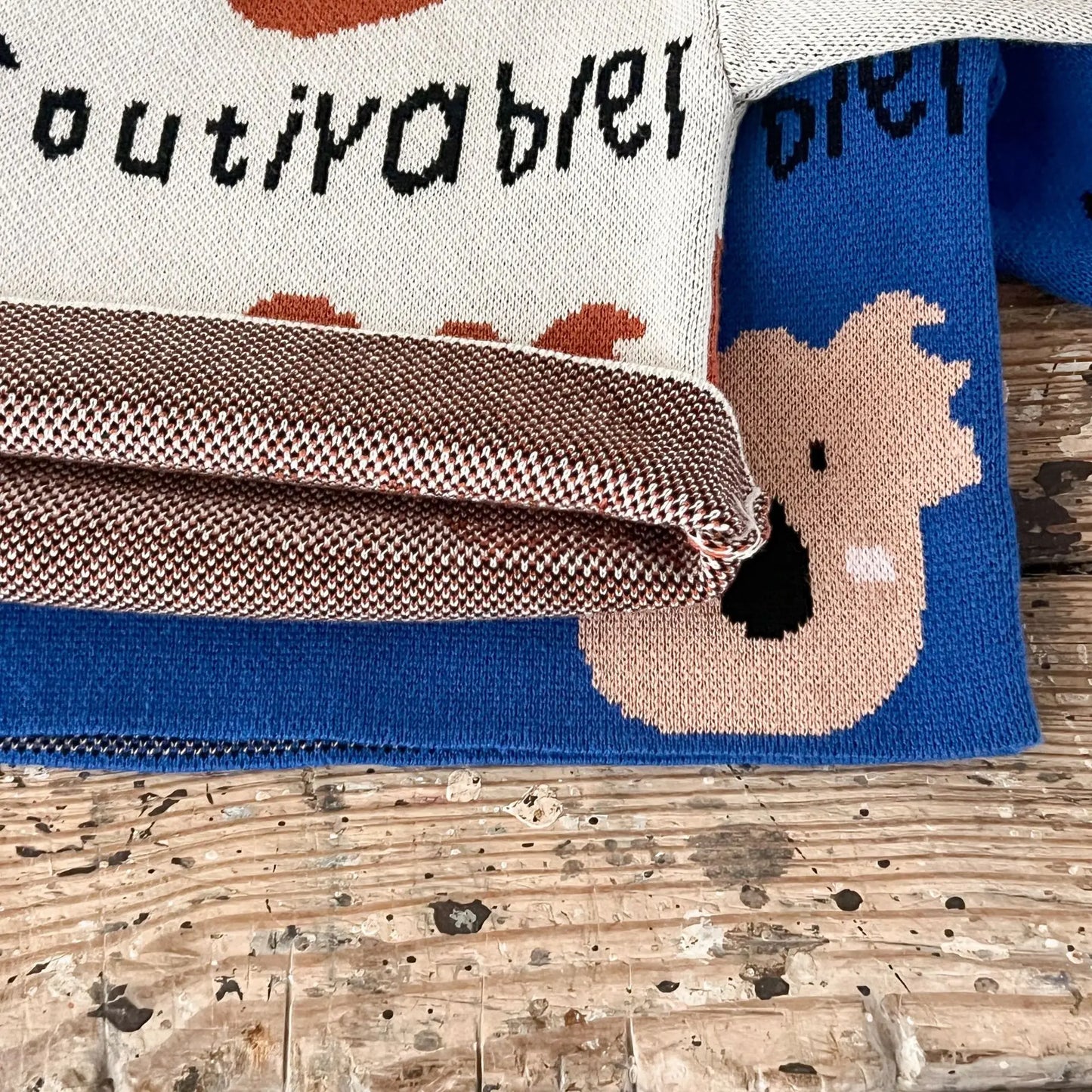 長袖セットアップ ベビーセットアップ 2点セット コアラ柄ニット長袖セータートップス+ニットハーフパンツ 2カラー【mh0007092】