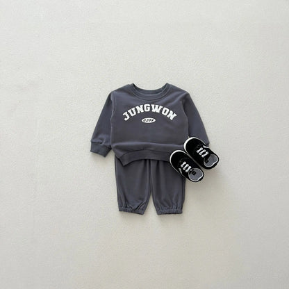 長袖セットアップ ベビーキッズセットアップ 2点セット レターロゴスウェットシャツ+スウェットパンツ 2カラー【mh0007229】