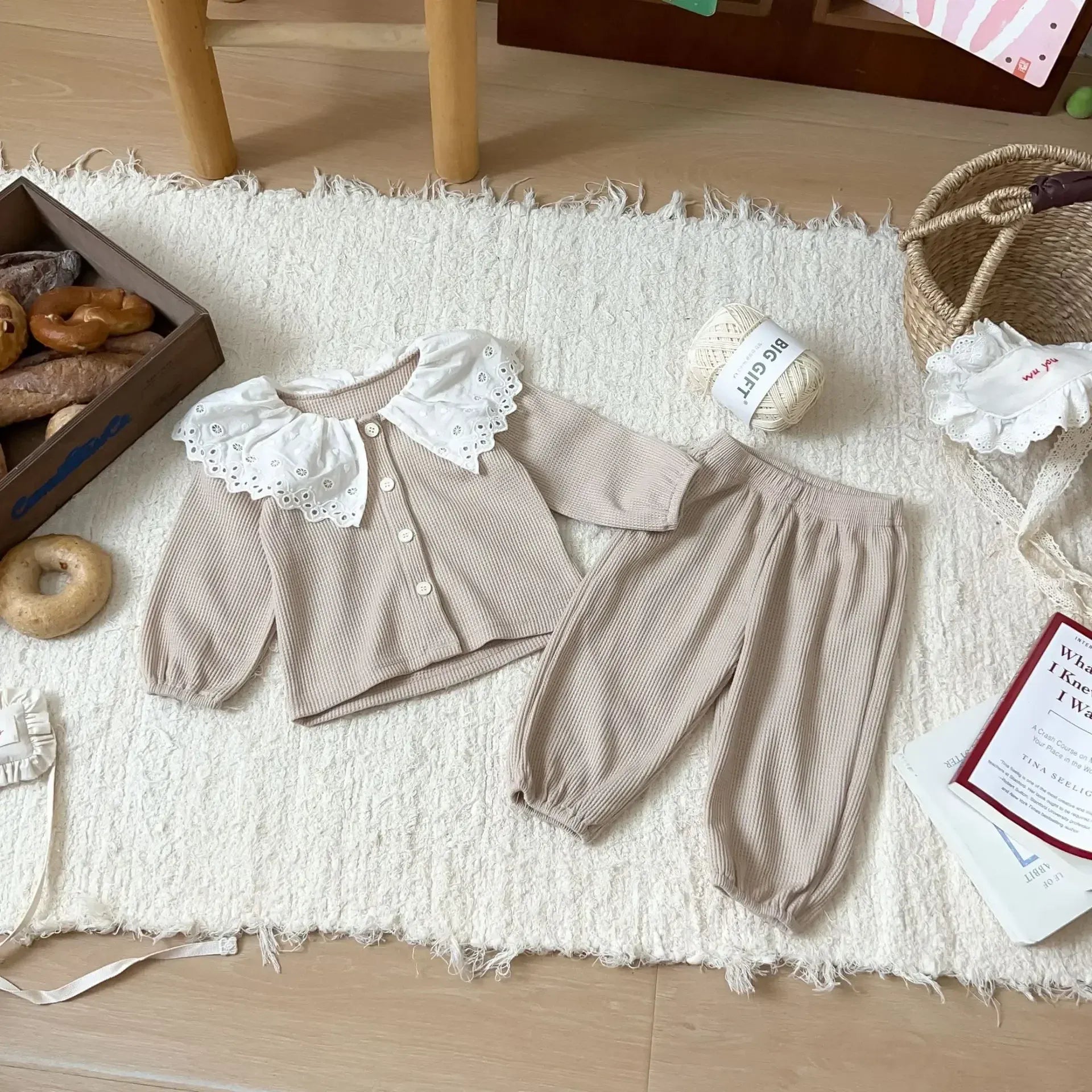 長袖セットアップ ベビーキッズセットアップ 2点セット ワッフルレースビッグ襟長袖シャツ+ロングパンツ 2カラー【mh0007326】