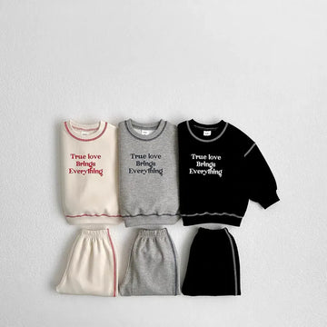 長袖セットアップ ベビーキッズセットアップ 2点セット ステッチアクセントレターロゴ刺繍長袖スウェットシャツ+ルーズスウェットパンツ 3カラー【mh0007253】