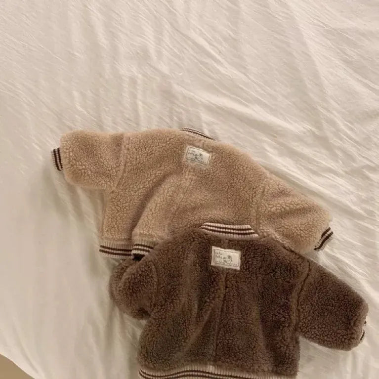 ショートコート・ジャケット・ジャンパー ベビーアウター ボアフリースジャケット レターロゴ刺繍 スタジャンコート コーヒー アプリコット 2カラー【mh0003628】