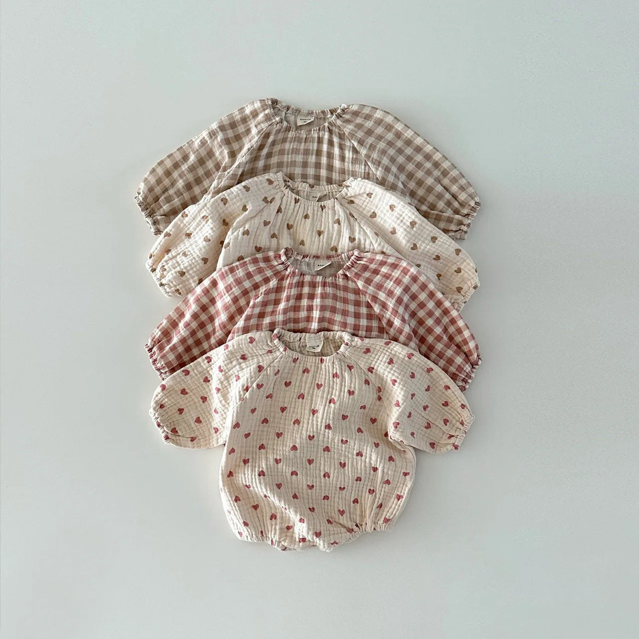 長袖ロンパース ベビーロンパース 長袖ボディスーツ ダブルガーゼ ハート チェック プリント 2カラー【mh0003760】