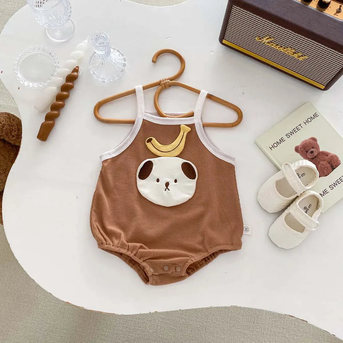 ノースリーブロンパース ベビーロンパース キャミソールボディスーツ バナナ 犬 刺繍 2カラー【mh0004458】