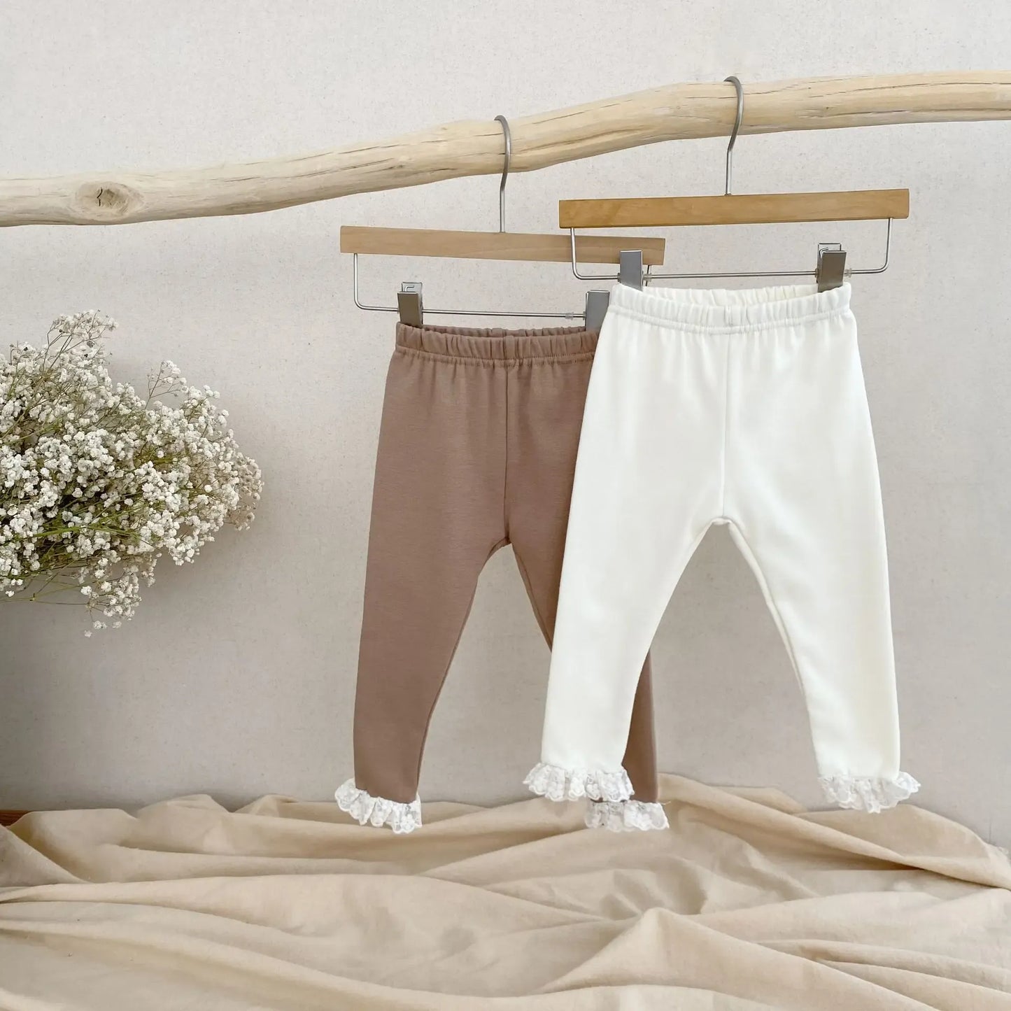 レギンスパンツ ベビーパンツ 裾レースフリルレギンスパンツ 2カラー【mh0006829】