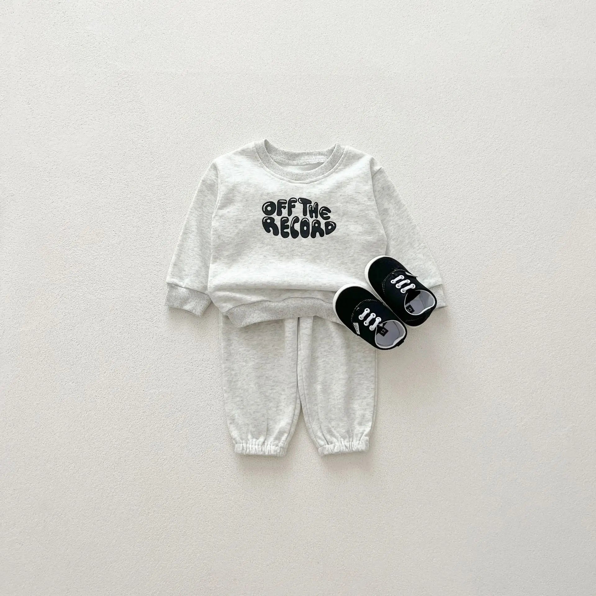 長袖セットアップ ベビーキッズセットアップ 2点セット レターロゴプリントスウェットトレーナー+スウェットパンツ グレー【mh0007141】