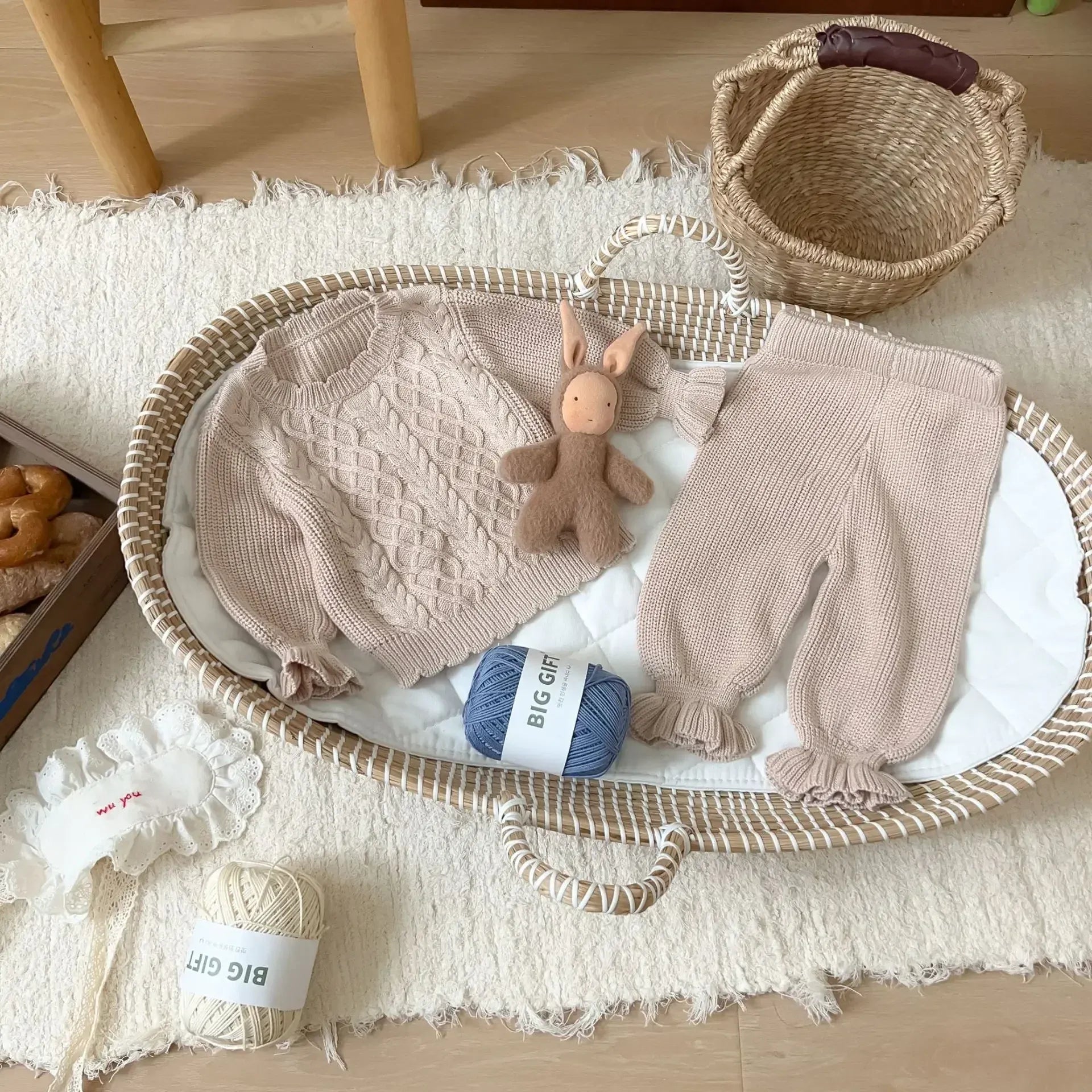 長袖セットアップ ベビーキッズトップス/パンツ アラン編みケーブルニットセーター/裾フリルニットロングパンツ 2カラー【mh0007151】