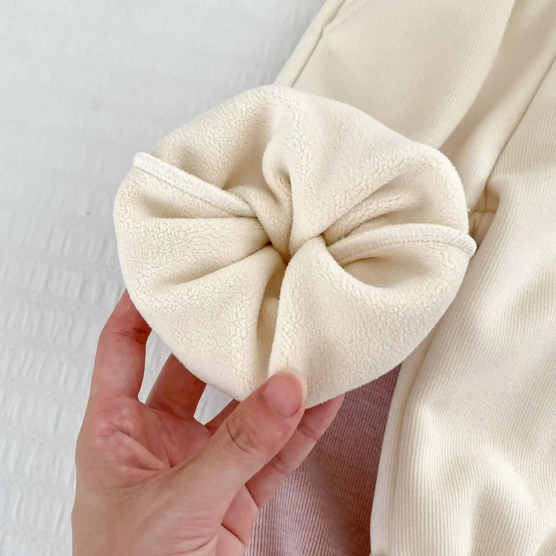 ロングパンツ・スウェットパンツ ベビーキッズパンツ 裾レースフリル裏フリースロングスウェットパンツ 2カラー【mh0007512】