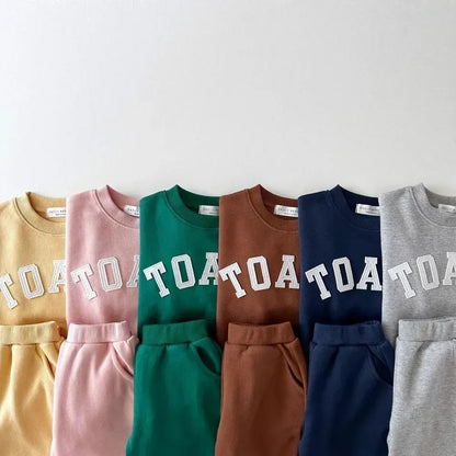 長袖セットアップ ベビーキッズセットアップ 2点セット レターロゴワッペン長袖スウェットシャツ+スウェットロングパンツ【mh0007638】