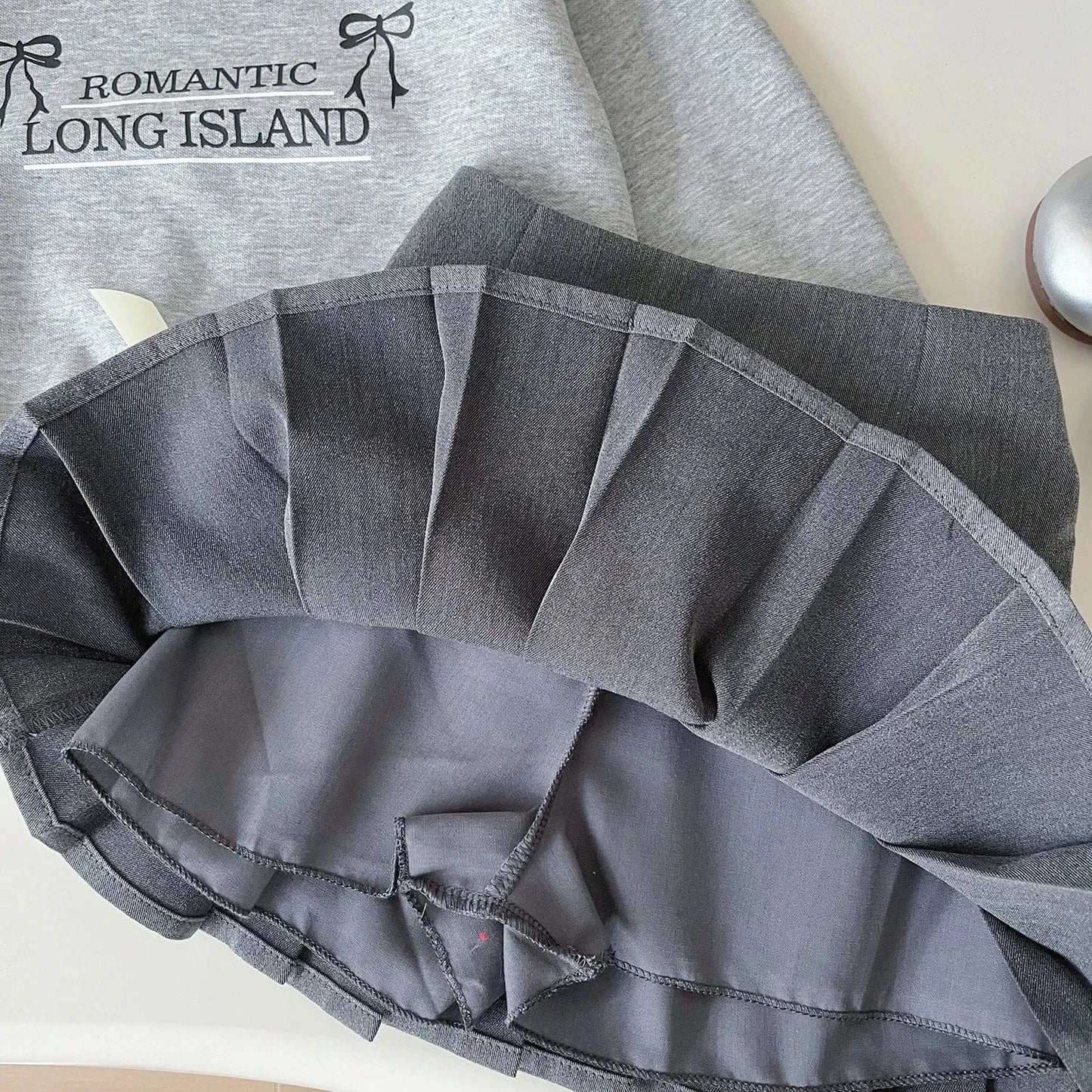 長袖セットアップ キッズセットアップ 2点セット リボンロゴプリント長袖スウェットシャツ+ダブルリボンプリーツスカート【mh0007649】