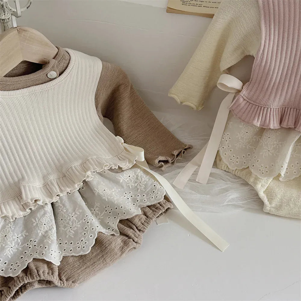 ロンパースセットアップ ベビーベスト/ロンパース サイドリボンジレベスト/レースペプラムスカート肩あき長袖ボディスーツ 2カラー【mh0007726】