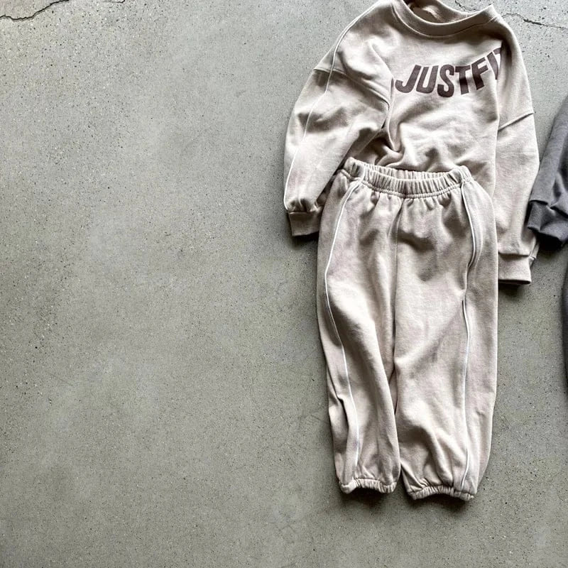 長袖セットアップ キッズセットアップ 2点セット レターロゴプリント長袖スウェットシャツ+ロングスウェットパンツ【mh0008060】