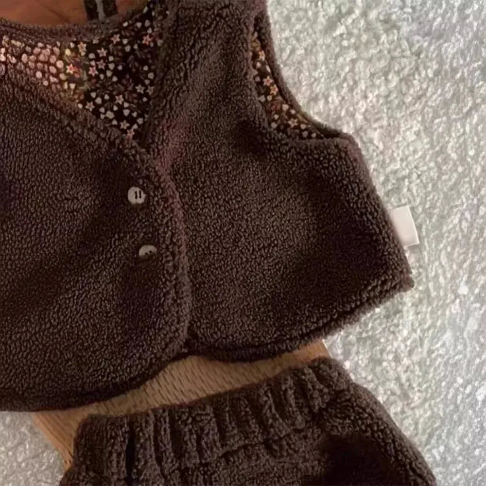 ノースリーブセットアップ ベビーセットアップ 2点セット うさ耳付きボアフリース前あきベスト+しっぽ付きショートパンツ【mh0008135】