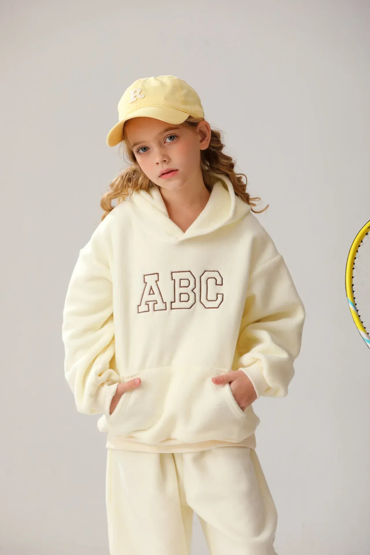 長袖セットアップ キッズセットアップ 2点セット レターロゴ刺繍フリースフーディパーカー+ロングパンツ【mh0008168】