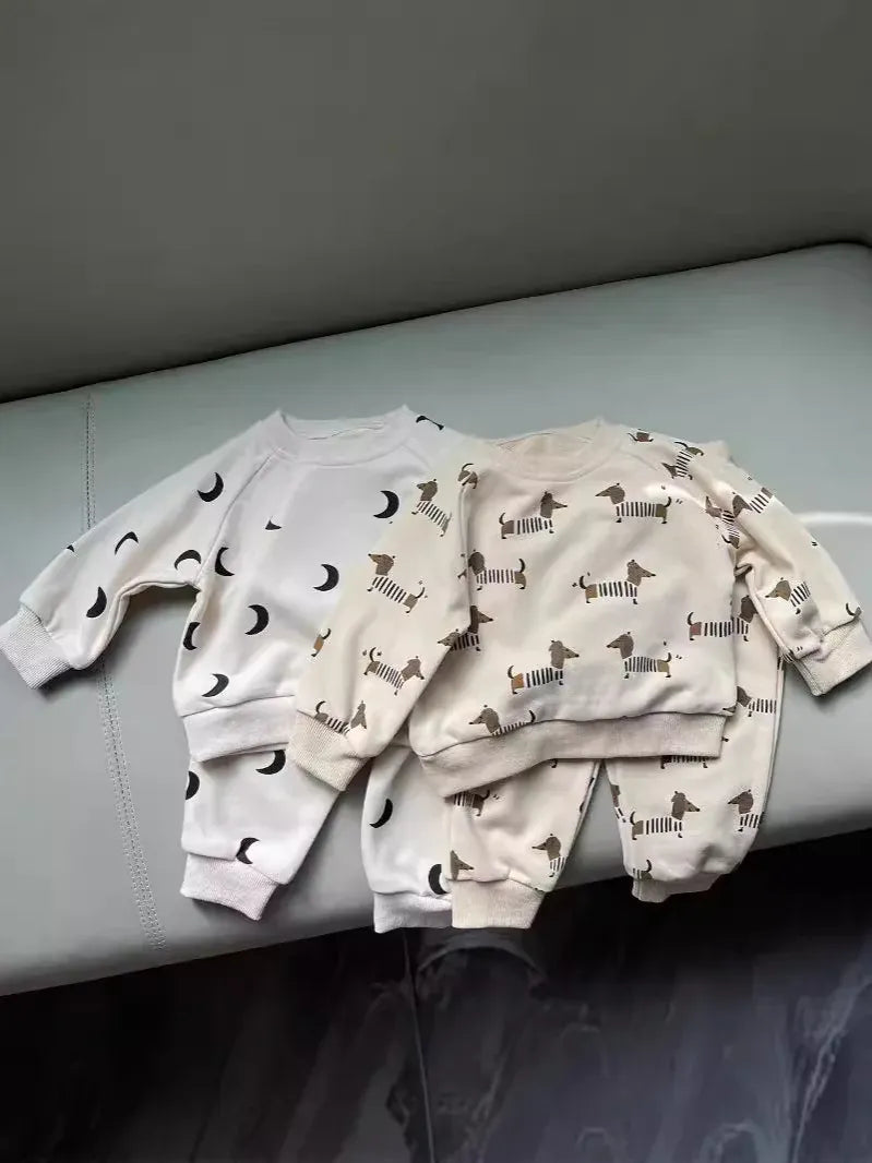 長袖セットアップ ベビーセットアップ 2点セット ムーン月/犬ドッグプリント長袖スウェットシャツ+ロングスウェットパンツ【mh0008330】