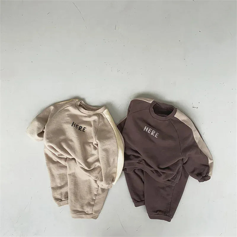 長袖セットアップ キッズセットアップ 2点セット レターロゴプリント長袖スウェットトレーナー+スウェットロングパンツ【mh0008355】