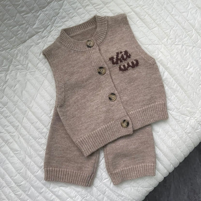ノースリーブセットアップ ベビーセットアップ 2点セット ロゴワンポイントニットベスト+ニットロングパンツ【mh0008374】