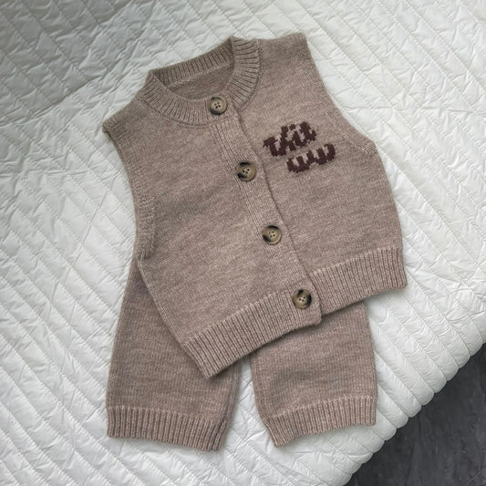 ノースリーブセットアップ ベビーセットアップ 2点セット ロゴワンポイントニットベスト+ニットロングパンツ【mh0008374】