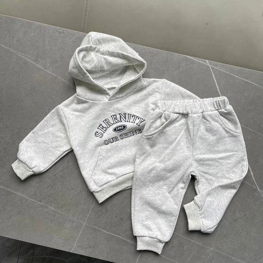 長袖セットアップ ベビーキッズセットアップ 2点セット レターロゴ裏フリースフーディ長袖スウェットパーカー+ロングスウェットパンツ【mh0008424】