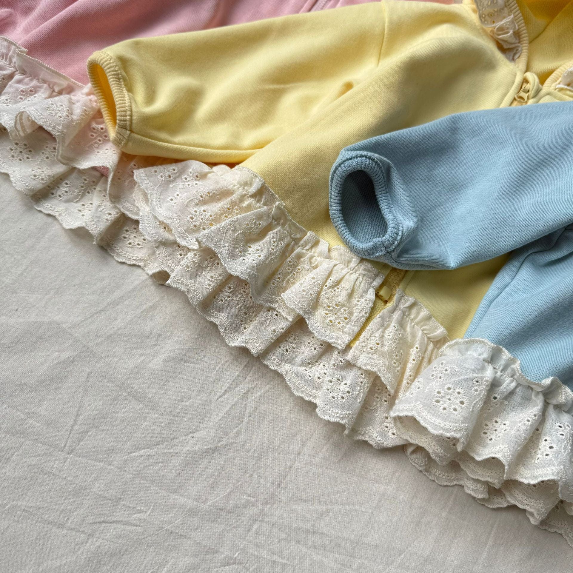 長袖セットアップ レースフリル付きセットアップ ジップアップフーディ+パンツ 2点セット【mh0010792】