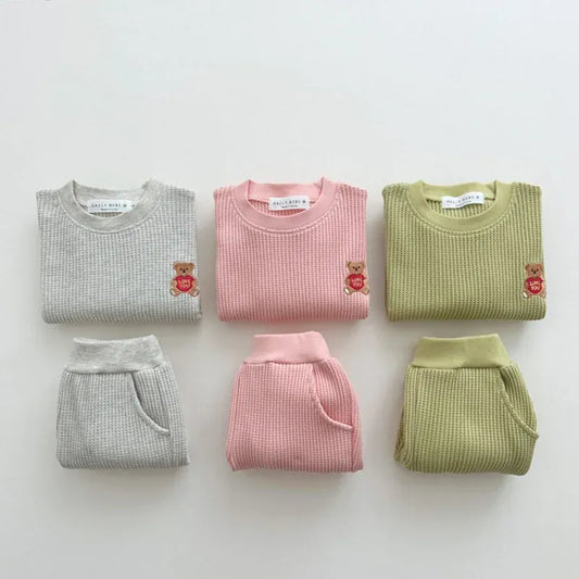 長袖セットアップ ベビーセットアップ 2点セット ワッフル 長袖Tシャツ ロングパンツ ベアくまワンポイント刺繍