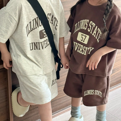 半袖セットアップ キッズセットアップ 2点セット レターロゴプリント半袖Tシャツ+ハーフパンツ 2カラー