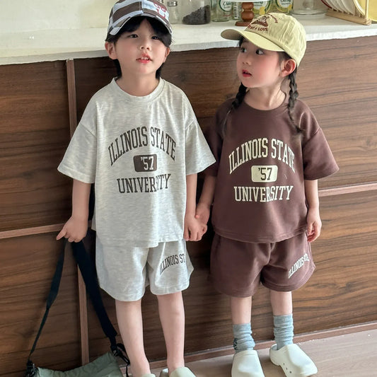 半袖セットアップ キッズセットアップ 2点セット レターロゴプリント半袖Tシャツ+ハーフパンツ 2カラー