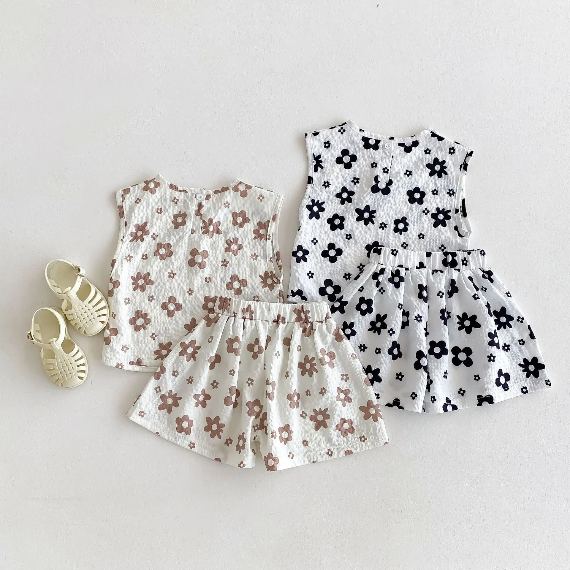ノースリーブセットアップ キッズセットアップ 2点セット ノースリーブTシャツ+フレアショートパンツ レトロフラワープリント 2カラー