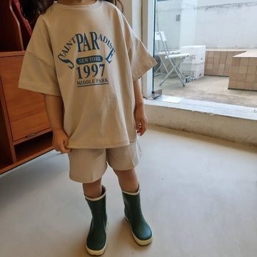 半袖セットアップ キッズセットアップ 2点セット 半袖Tシャツ+ショートパンツ レターロゴプリント 2カラー
