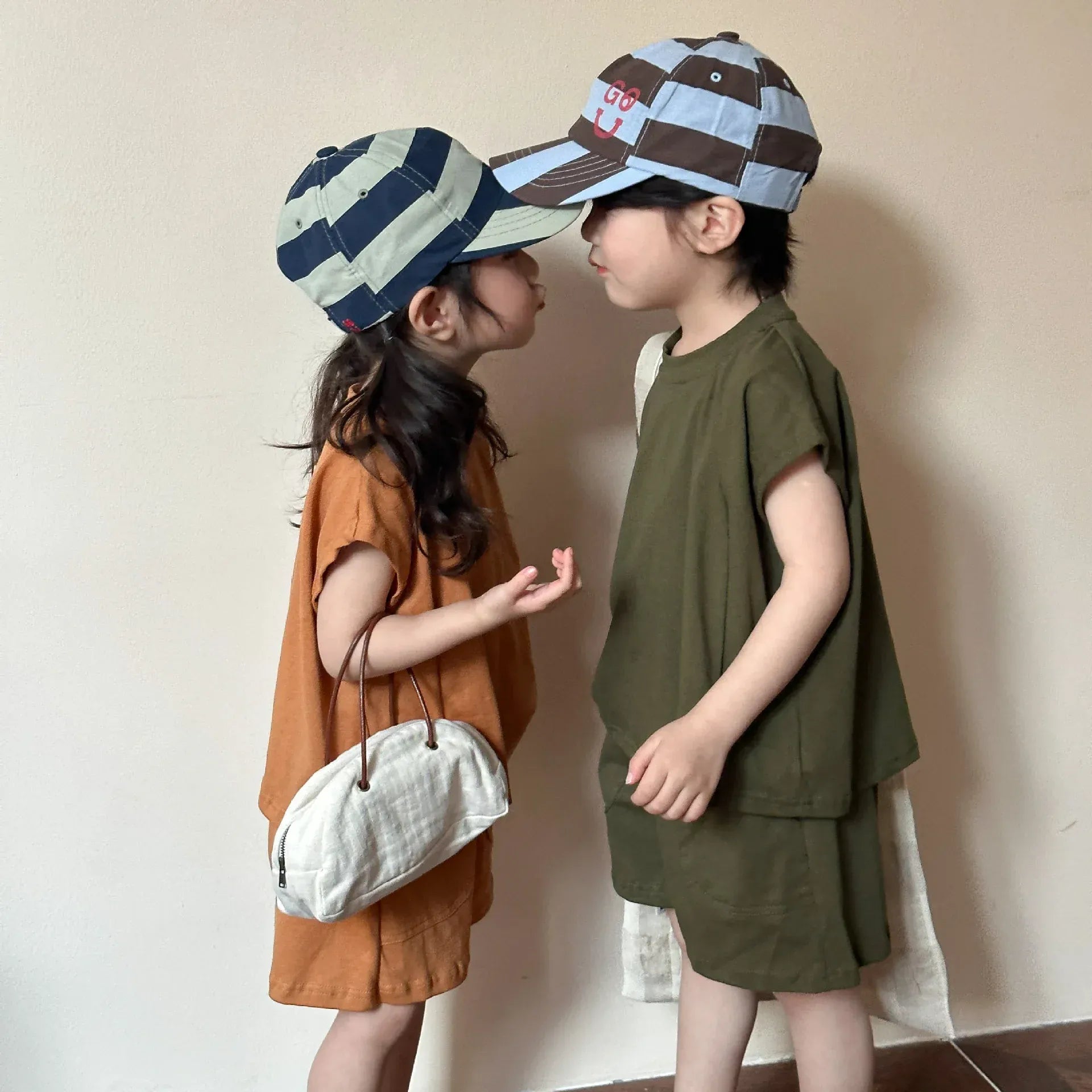半袖セットアップ キッズセットアップ 2点セット ショートスリーブTシャツ+ショートパンツ 2カラー