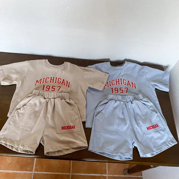 半袖セットアップ キッズセットアップ 2点セット 半袖Tシャツ+ハーフパンツ レターロゴプリント 2カラー