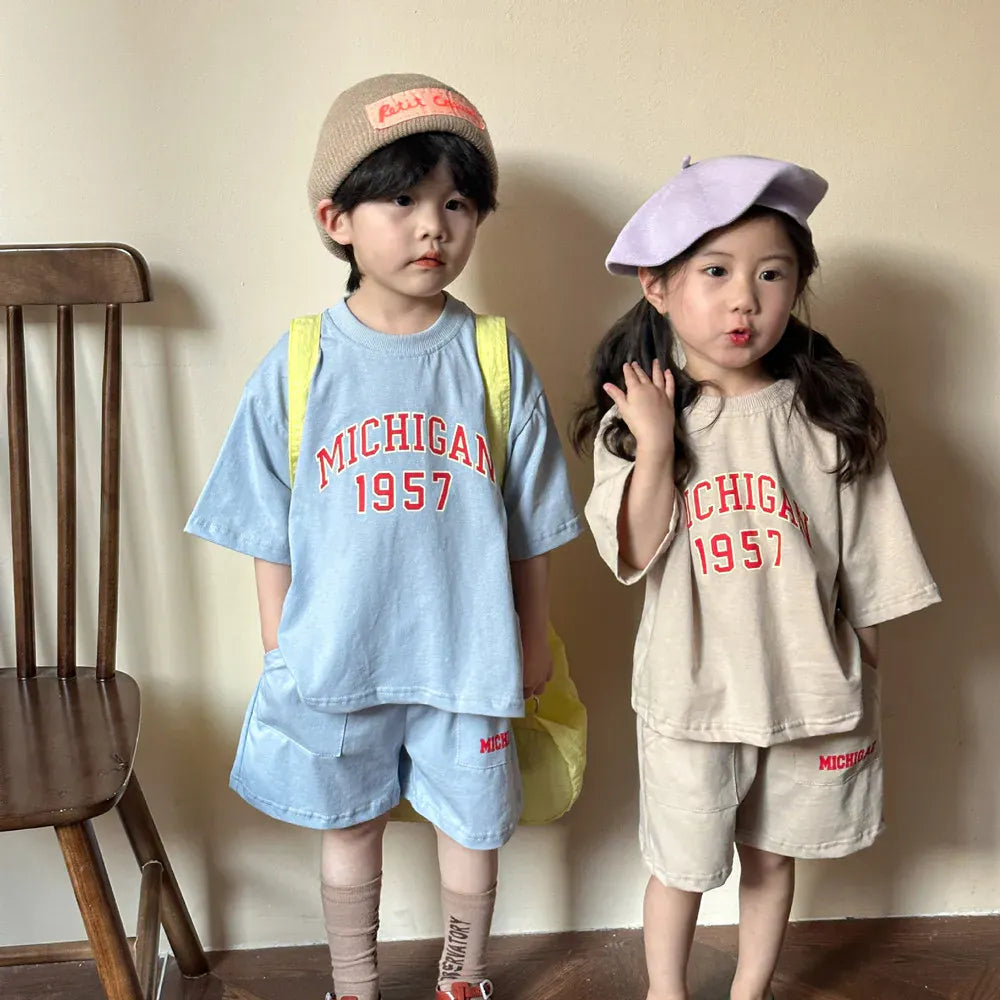 半袖セットアップ キッズセットアップ 2点セット 半袖Tシャツ+ハーフパンツ レターロゴプリント 2カラー