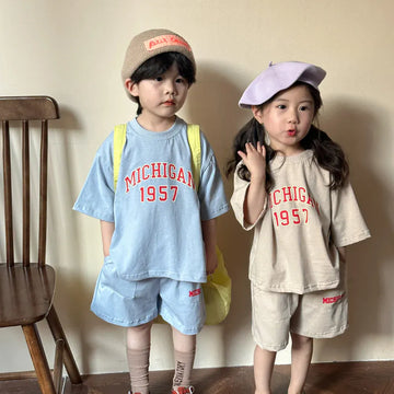 半袖セットアップ キッズセットアップ 2点セット 半袖Tシャツ+ハーフパンツ レターロゴプリント 2カラー
