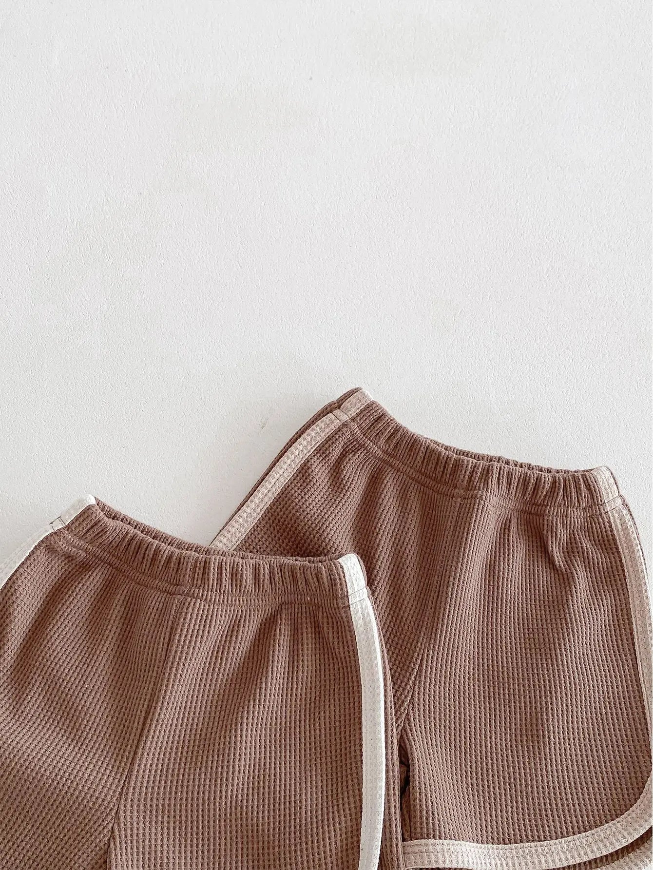 半袖セットアップ ☺︎ ベビーセットアップ 2点セット ワッフル 半袖Tシャツ+ショートパンツ シンプルベーシック 2カラー