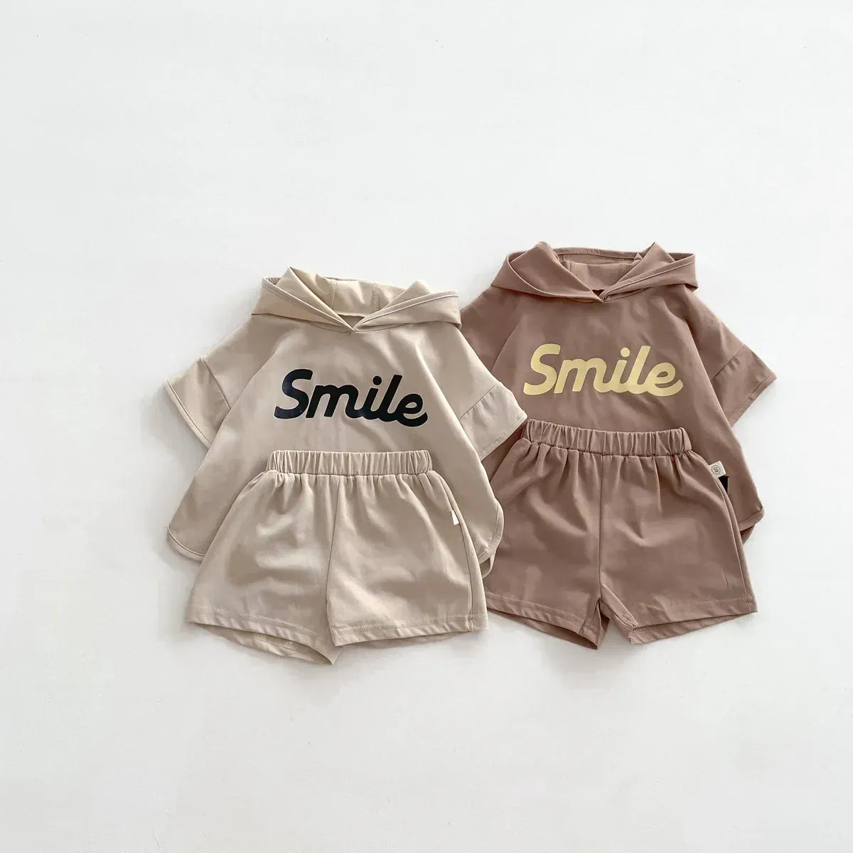 半袖セットアップ ☺︎ キッズセットアップ 2点セット 半袖フーディTシャツ+ショートパンツ レターロゴプリント2カラー