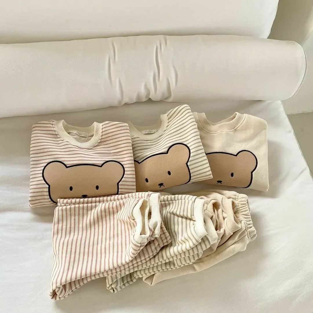 長袖セットアップ ベビーセットアップ 2点セット 長袖Tシャツ ロングパンツ ベアくまプリント 2カラー