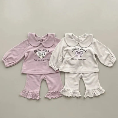長袖セットアップ ベビーキッズセットアップ 2点セット リボンプリント丸襟長袖Tシャツ+裾フリルロングパンツ 2カラー【mh0007416】