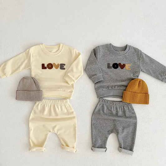 長袖セットアップ ベビーセットアップ 2点セット 長袖Tシャツ+ロングパンツ レターロゴ刺繍 2カラー【mh0007753】