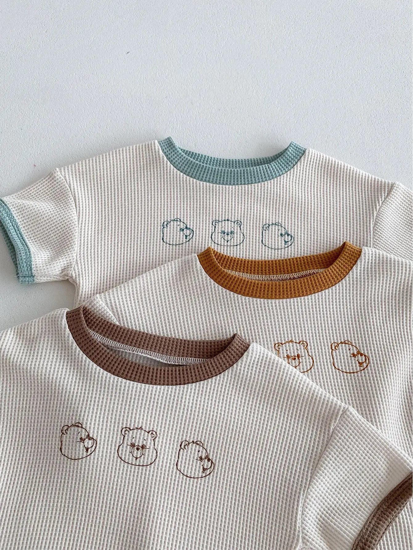 半袖セットアップ ベビーセットアップ 2点セット ワッフル 半袖Tシャツ+ショートパンツ ベアくまプリント 3カラー