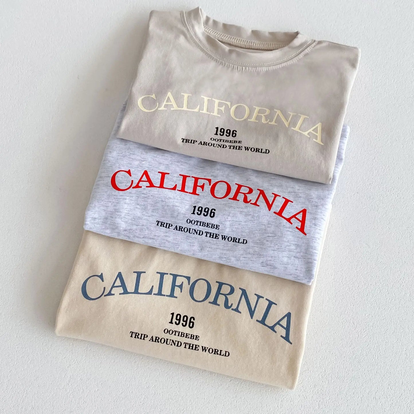 半袖セットアップ キッズセットアップ 2点セット 半袖Tシャツ+ショートパンツ レターロゴプリント 3カラー