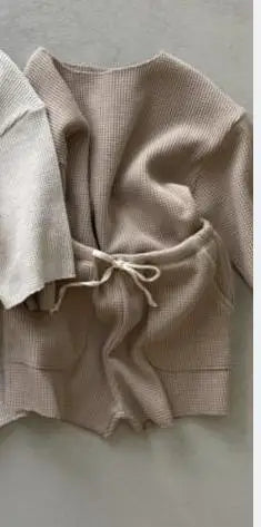 長袖セットアップ キッズセットアップ 2点セット ワッフル シームレス 半袖Tシャツ+ショートパンツ シンプルベーシック 3カラー