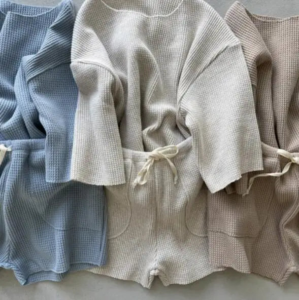 長袖セットアップ キッズセットアップ 2点セット ワッフル シームレス 半袖Tシャツ+ショートパンツ シンプルベーシック 3カラー