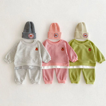 長袖セットアップ ☺︎ ベビーセットアップ 2点セット ワッフル 長袖ドッキングTシャツ ロングパンツ ベアくまワンポイント 3カラー