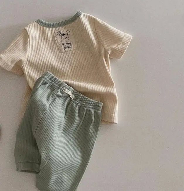半袖セットアップ ベビーセットアップ 2点セット 半袖Tシャツ+ショートパンツ ラビット バニーロゴワンポイント 3カラー【mh0004845】