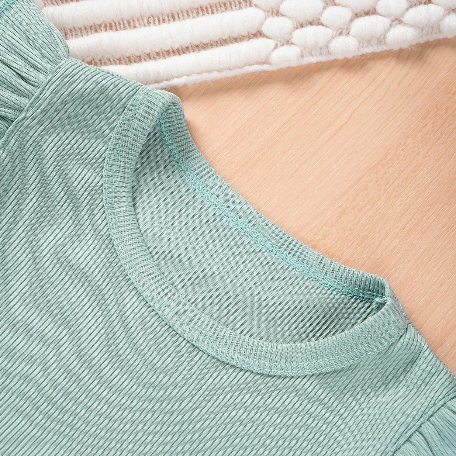 半袖セットアップ キッズセットアップ 2点セット フリルスリーブTシャツ+ショートパンツ 4カラー【mh0006103】