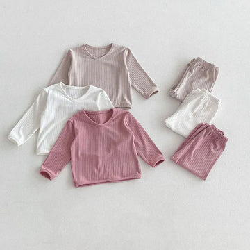 長袖パジャマ ベビーセットアップ 2点セット 長袖パジャマセット Vネック長袖Tシャツ+ロングパンツ シンプルベーシック ルームウェア 3カラー【mh0006452】
