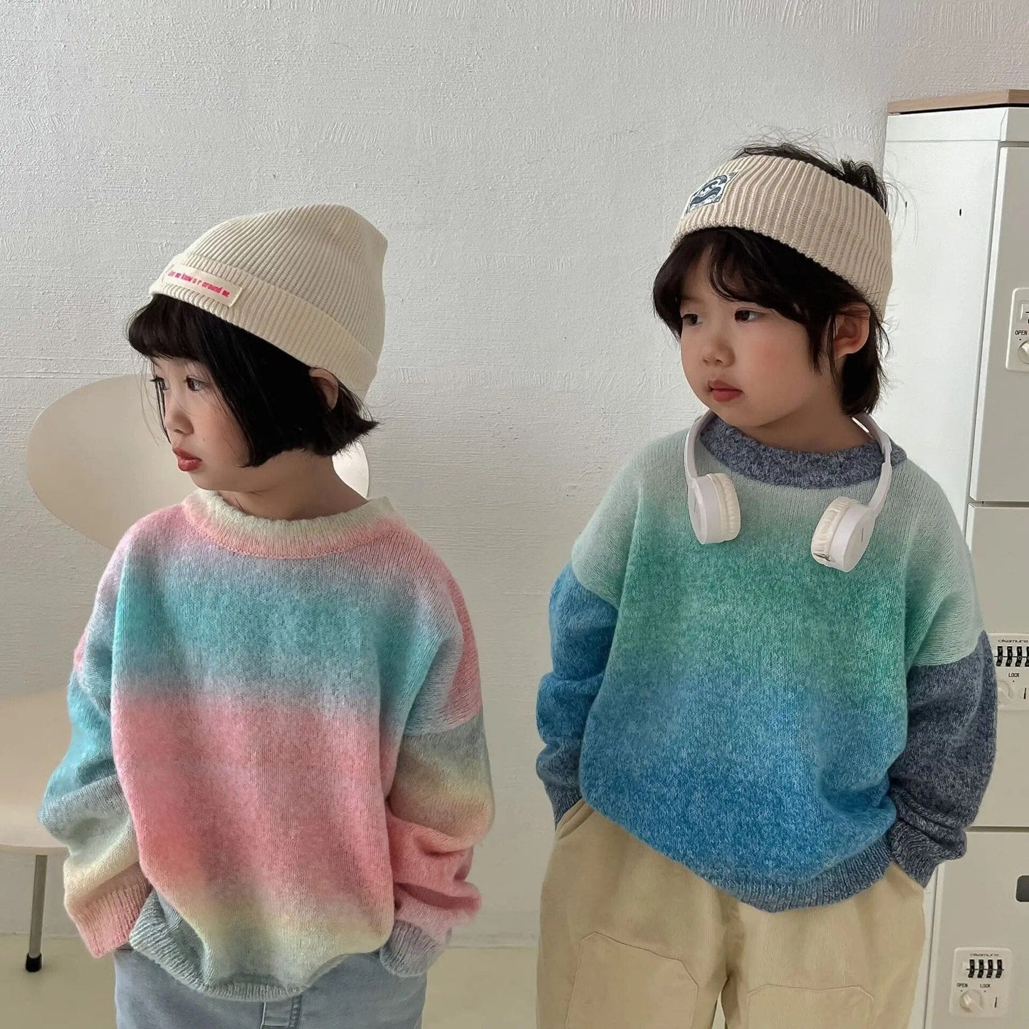ニット・セーター キッズセーター ニットトップス レインボー グラデーション カラフル 3カラー ユニセックス 男の子 女の子 子供服 1085C