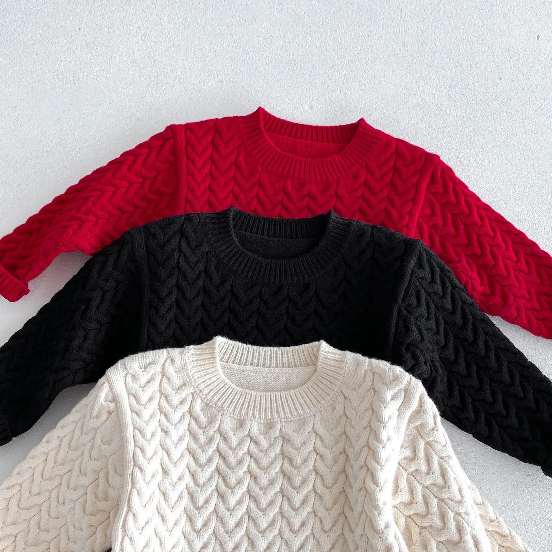 長袖ワンピース キッズワンピース 裾フリル縄編みニットワンピース 3カラー