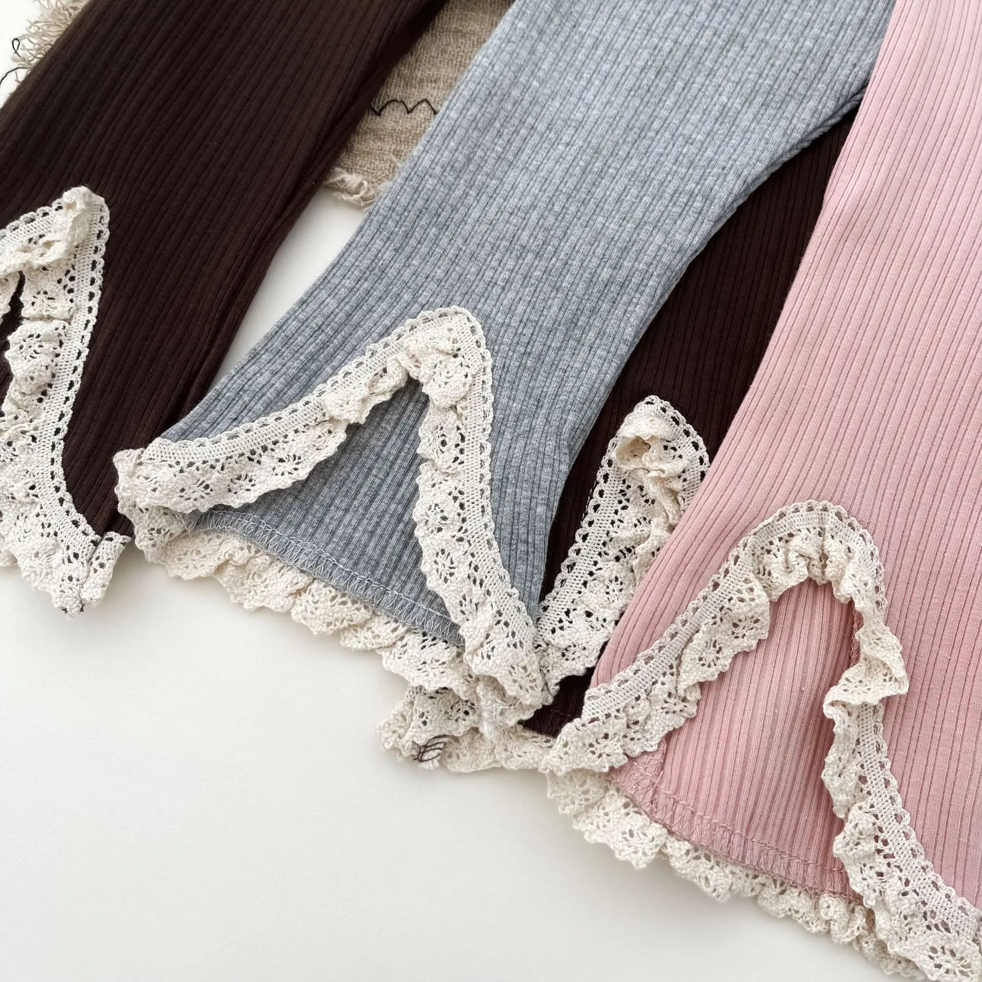 レギンスパンツ ベビーパンツ フロントスリット レース フレア レギンスパンツ 3カラー【mh0006345】