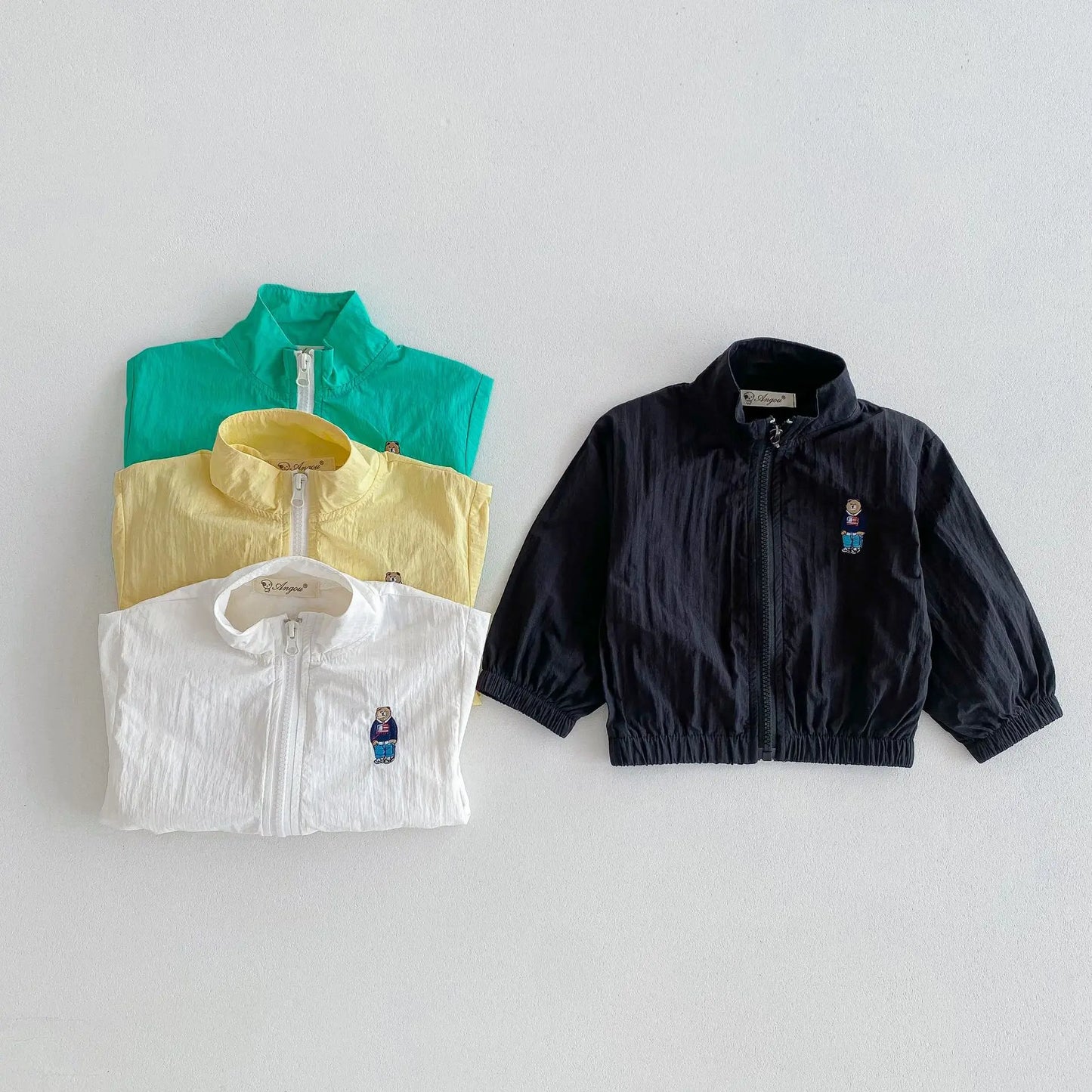 ショートコート・ジャケット・ジャンパー キッズアウター ウィンドブレーカー ジャンパー ジッパージャケット ベアくまワンポイント 日除け クーラー対策 4カラー